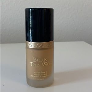 Too Faced Born This Way Foundation